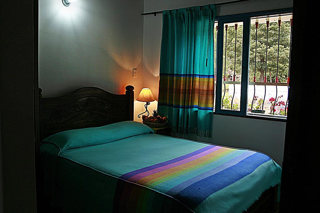 Hotel Los Geranios Duitama Kamer foto