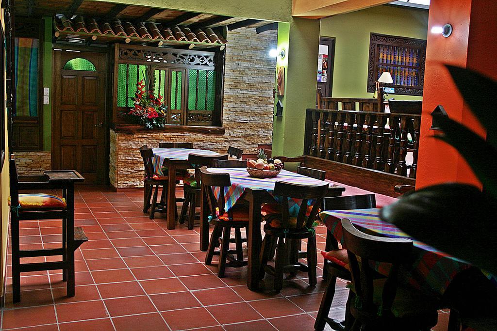 Hotel Los Geranios Duitama Buitenkant foto