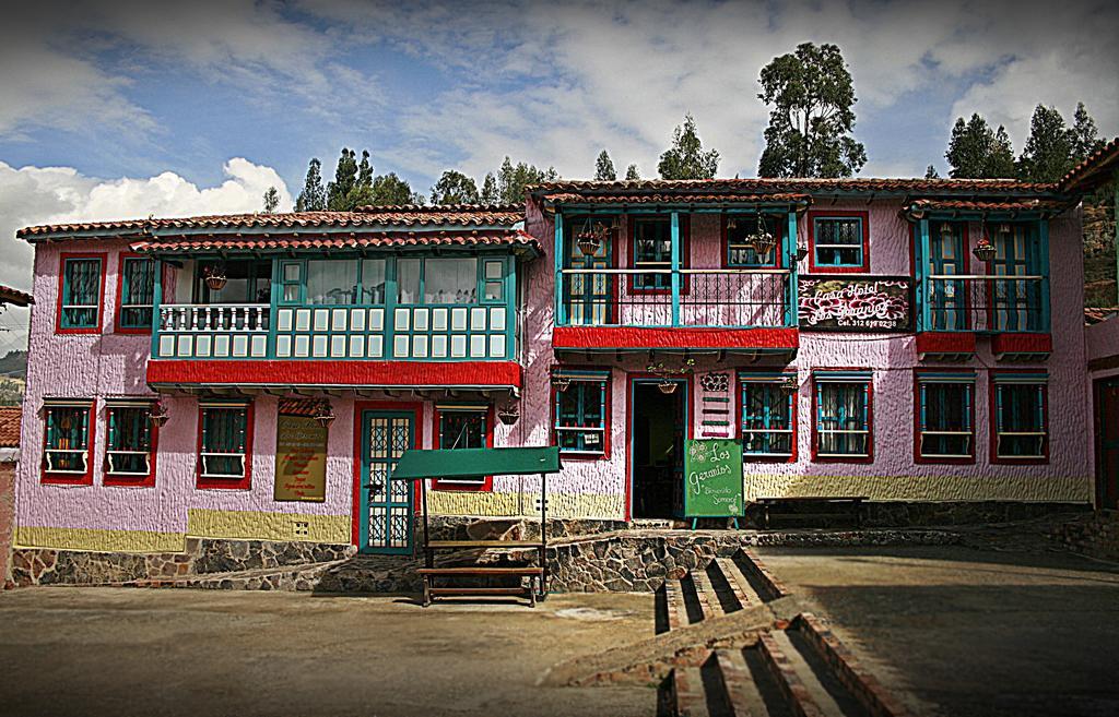 Hotel Los Geranios Duitama Buitenkant foto